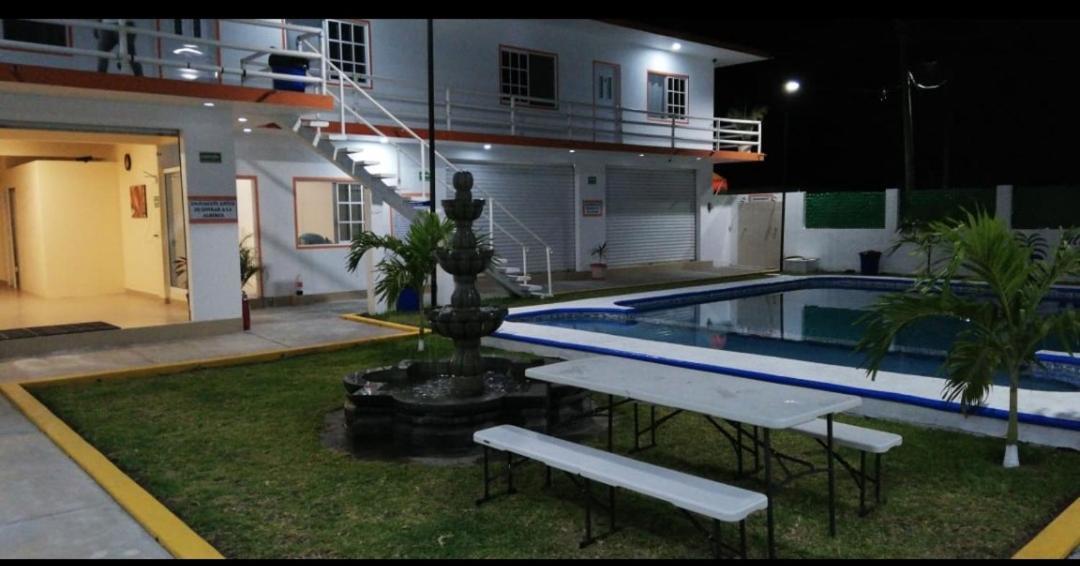 Hotel Villa Maran Chachalacas Ambiente Familiar Playa Chachalacas 외부 사진